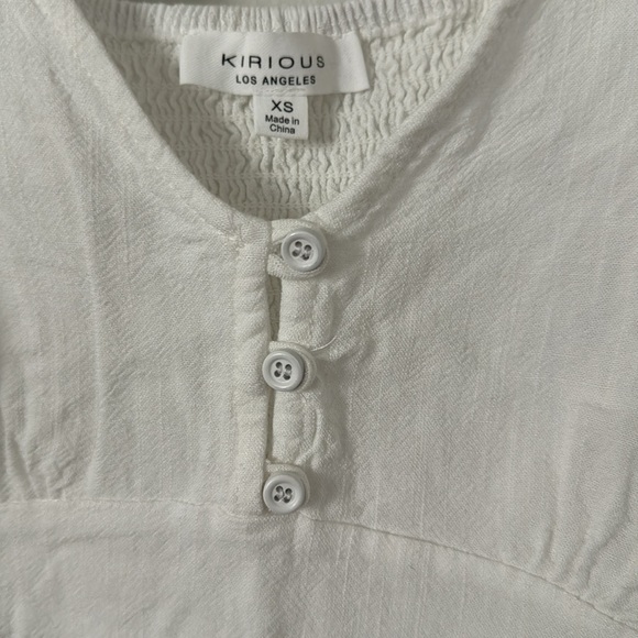 White Button-Front Top - Picture 2 of 7